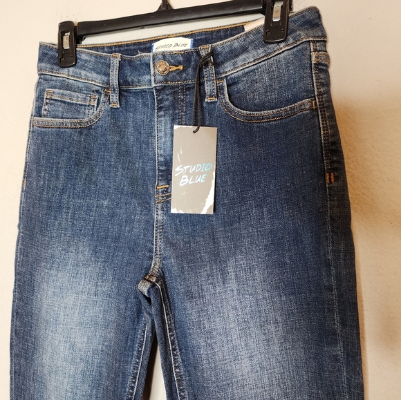 NWT Studio Blue highrise medium darkwash stretch jeans. Size 28. Stitch Fix - Picture 12 of 16